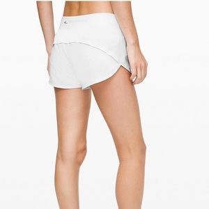 Lululemon White Speed Up Shorts 2.5” SZ 8